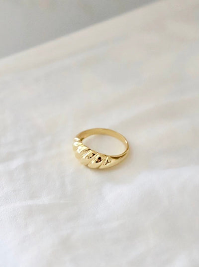 Twisted Croissant Dome Ring - LIV & Company